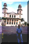 managua_national_palace_mike.jpg (60183 bytes)